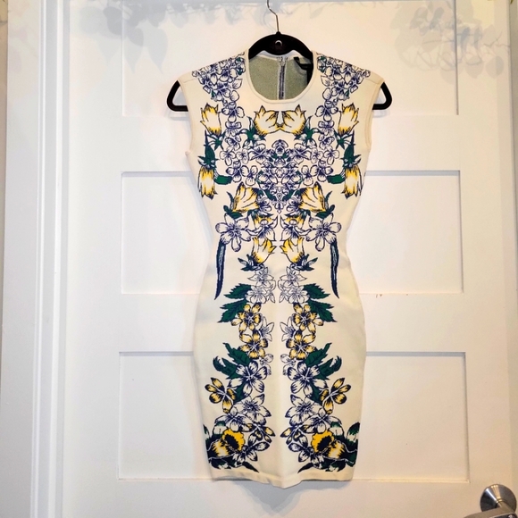 BCBG Ellena Tiger Lily Dress bodycon dress size XS - Picture 2 of 10